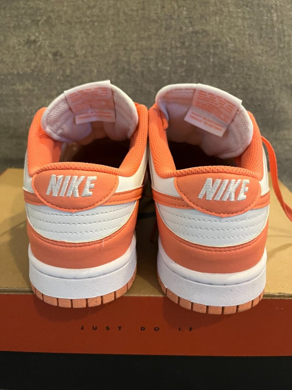 🔥 Nike Dunk Low Light Wild Mango – Women’s Size 10 – Clean Used 🔥 - Picture 3 of 4